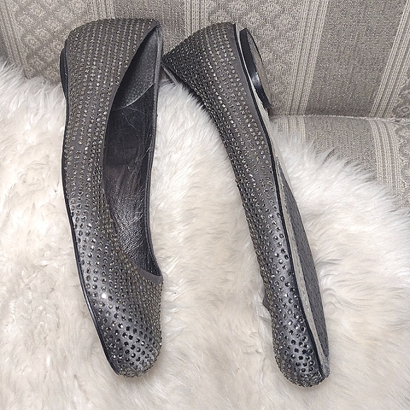 BCBG MaxAzria Gray Sparkling Flats - Picture 4 of 14
